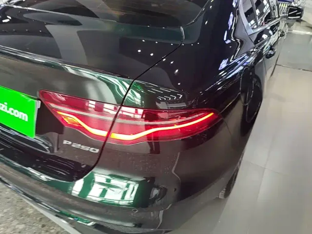 Jaguar XEL — Фото автомобиля 7