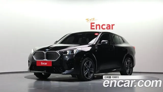 Фотография автомобиля — BMW iX2 U10