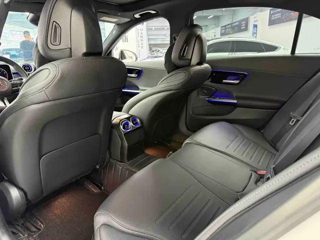 Mercedes-Benz C-Class — Фото автомобиля 12