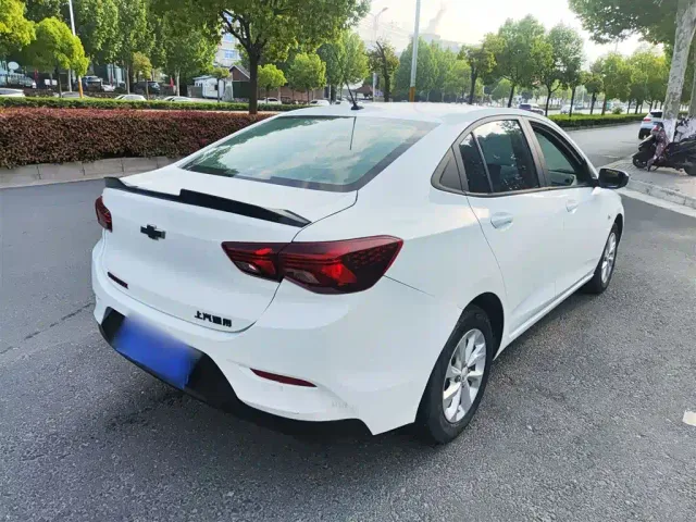 Chevrolet Cavalier — Фото автомобиля 6