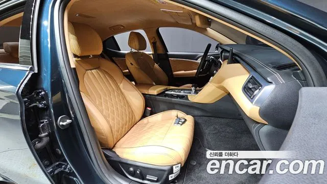 Genesis G70 — Фото автомобиля 22