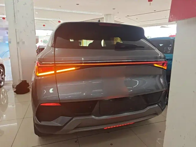 BYD Yuan PLUS — Фото автомобиля 5