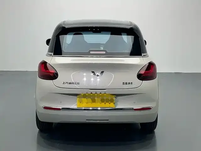 Wuling Bingo — Фото автомобиля 13
