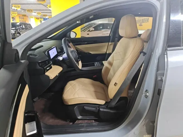 Geely Galaxy L6 — Фото автомобиля 9
