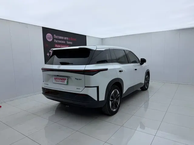 Toyota BoZhi 3X — Фото автомобиля 9