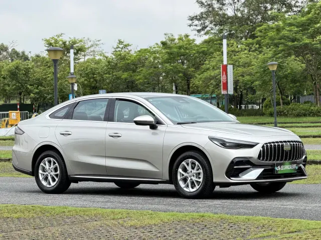 Geely Galaxy Stellar 6 — Фото автомобиля 2
