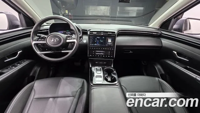Hyundai Tucson Tucson (NX4) Бензин 1.6 турбо 2WD — Фото автомобиля 2