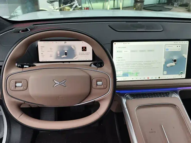Xpeng G9 — Фото автомобиля 12