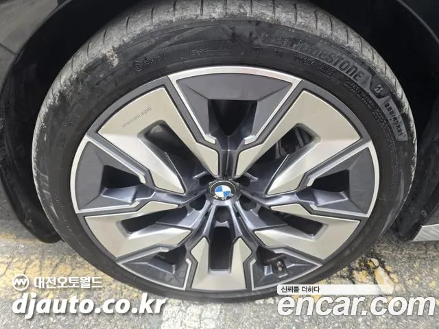 BMW 7 Series G70 — Фото автомобиля 17