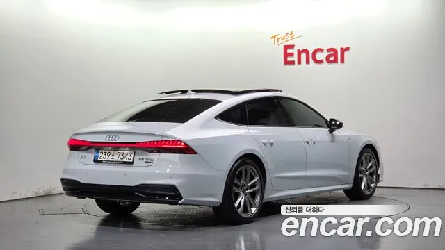 Audi A7 4K — Фото автомобиля 2