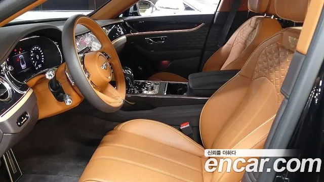 Bentley Flying Spur — Фото автомобиля 10