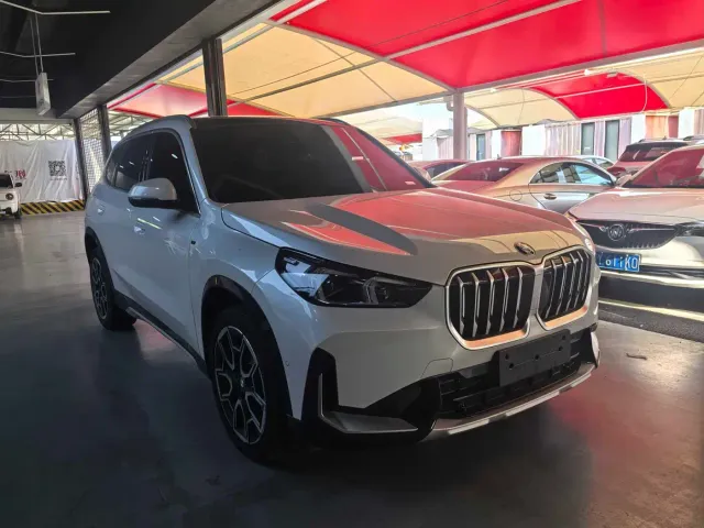 BMW X1 — Фото автомобиля 3