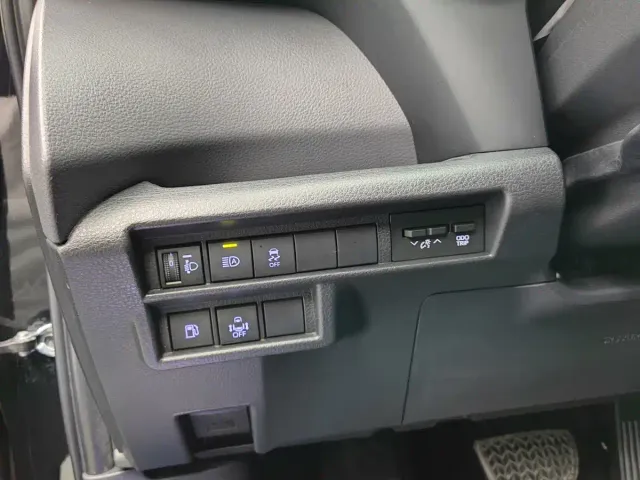 Toyota Sienna — Фото автомобиля 9