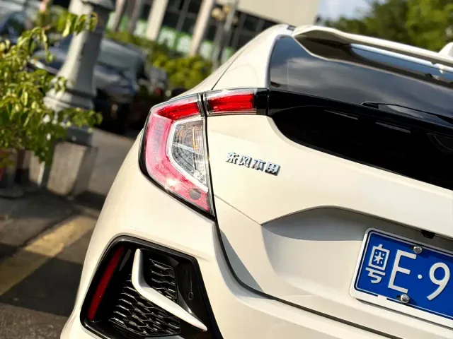 Honda Civic — Фото автомобиля 14