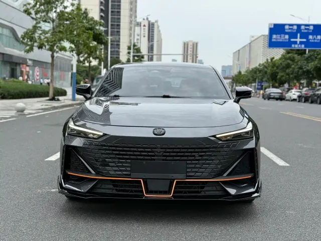 Changan UNI-V — Фото автомобиля 2