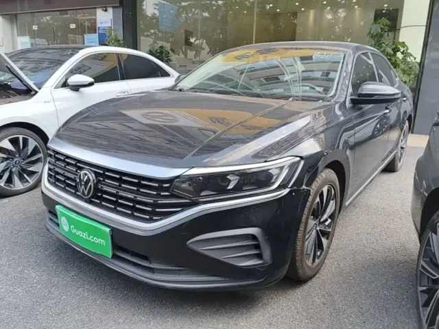 Фотография автомобиля — Volkswagen Passat