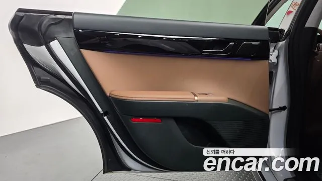 Hyundai Grandeur GN7 — Фото автомобиля 13