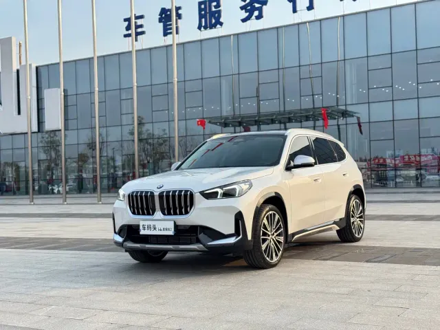 BMW X1 — Фото автомобиля 3