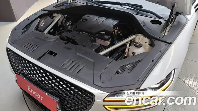 Genesis GV70 — Фото автомобиля 6