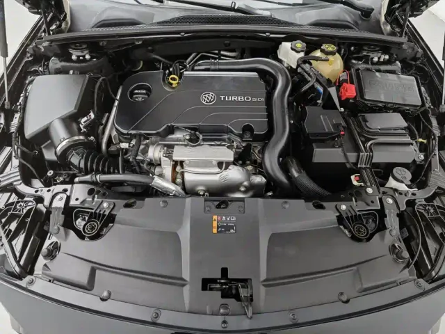 Buick Regal — Фото автомобиля 6
