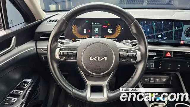 Kia K5 Новый K5 3 поколение 2.0 LPi(Для проката) — Фото автомобиля 13