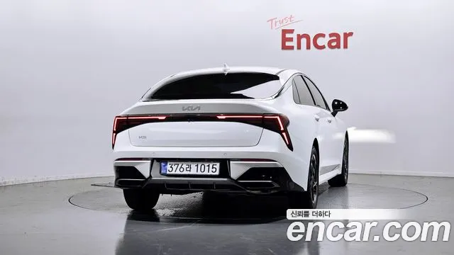 Kia K5 Новый K5 3 поколение 2.0 LPi(Для проката) — Фото автомобиля 4