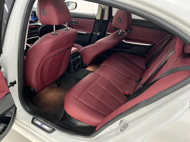 BMW 3 Series — Фото автомобиля 5