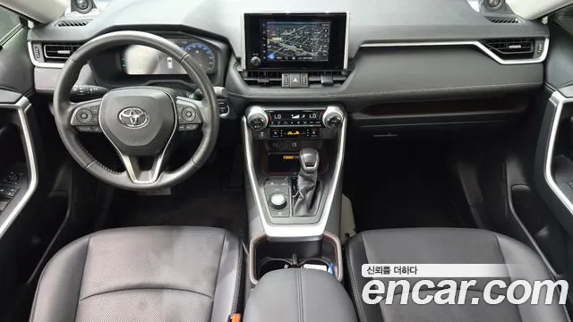 Toyota RAV4 — Фото автомобиля 7