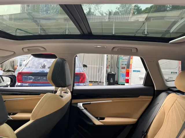 Geely Boyue L — Фото автомобиля 11