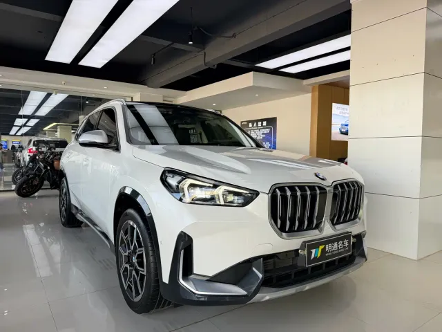 BMW X1 — Фото автомобиля 3