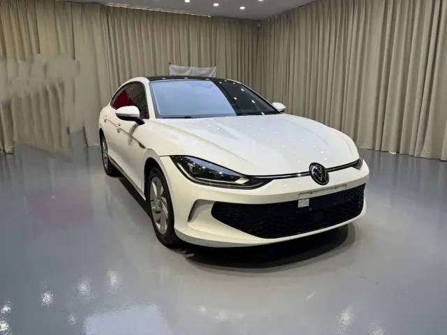 Volkswagen Lamando — Фото автомобиля 3