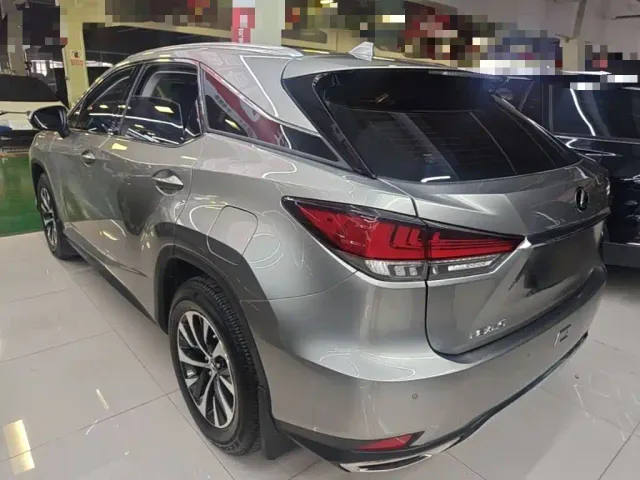 Lexus RX — Фото автомобиля 4