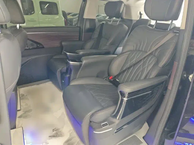 GAC Trumpchi M8 — Фото автомобиля 16