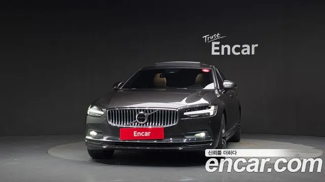 Volvo S90 — Фото автомобиля 3