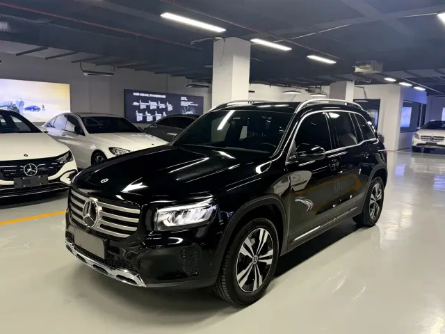 Фотография автомобиля — Mercedes-Benz GLB-Class