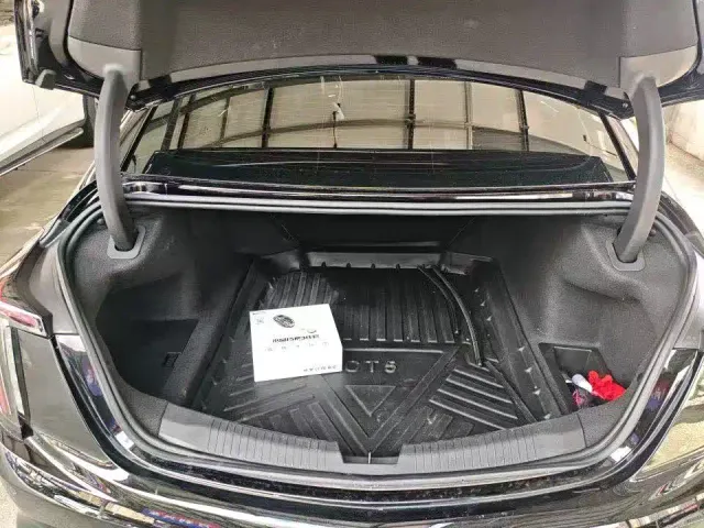 Cadillac CT5 — Фото автомобиля 6