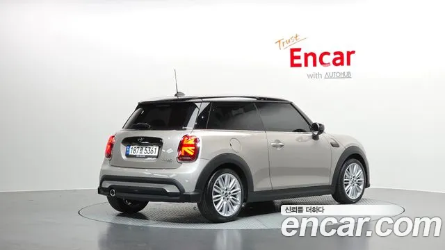 Mini Cooper Cooper Classic — Фото автомобиля 2