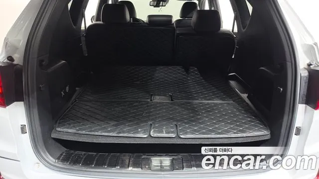 KG_Mobility_Ssangyong Rexton All Rexton Дизель 2.2 4WD — Фото автомобиля 19