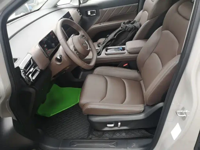 Wuling Starlight 730 — Фото автомобиля 14