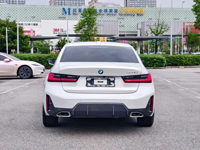 BMW 3 Series — Фото автомобиля 5