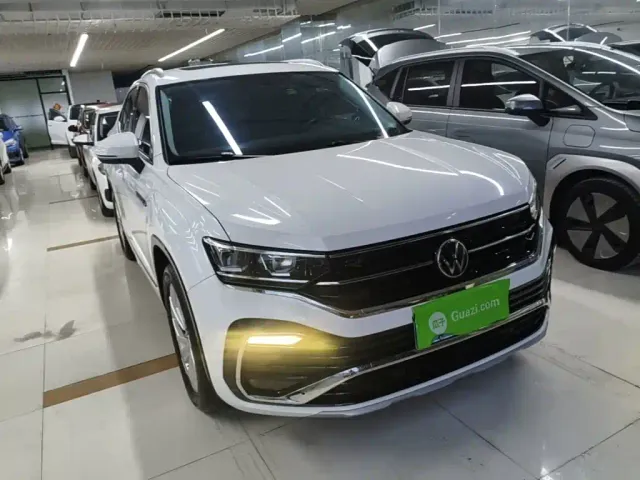 Volkswagen Tayron X — Фото автомобиля 3