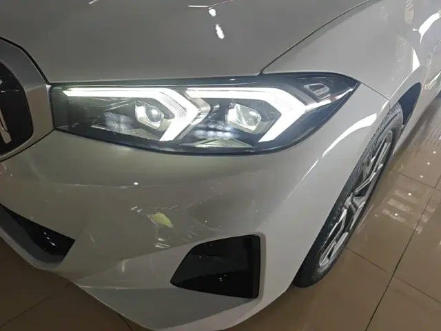 BMW i3 — Фото автомобиля 22