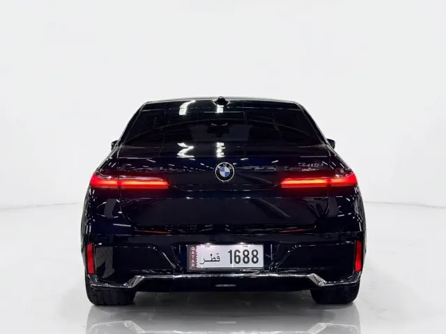 BMW 7 Series — Фото автомобиля 5