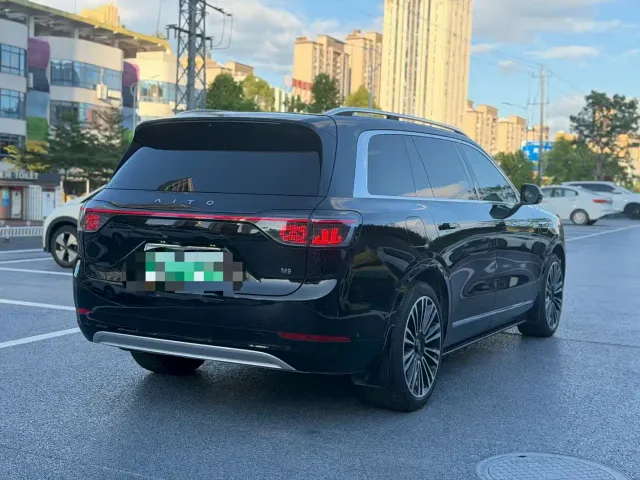 Aito M9 — Фото автомобиля 7