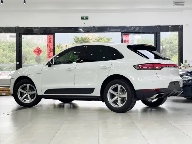Porsche Macan — Фото автомобиля 5