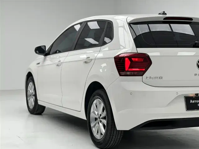 Volkswagen Polo — Фото автомобиля 19