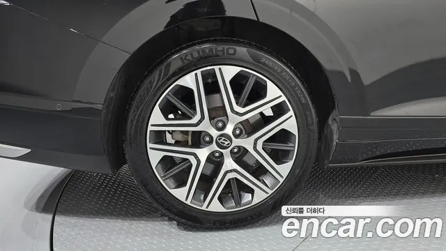 Hyundai Grandeur GN7 — Фото автомобиля 5