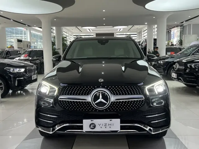 Mercedes-Benz GLE-Class — Фото автомобиля 2