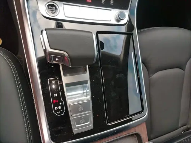 Audi Q7 — Фото автомобиля 13