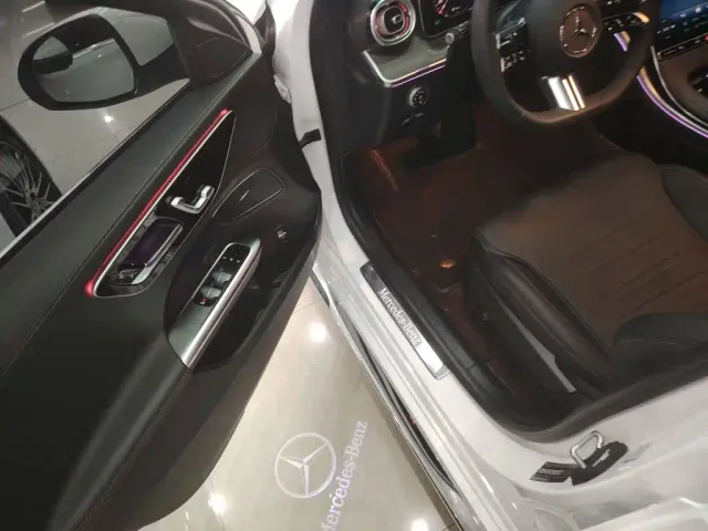 Mercedes-Benz C-Class — Фото автомобиля 11
